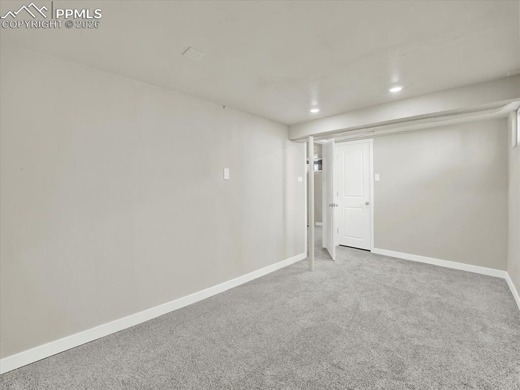 Image 24 of 42: Bedroom