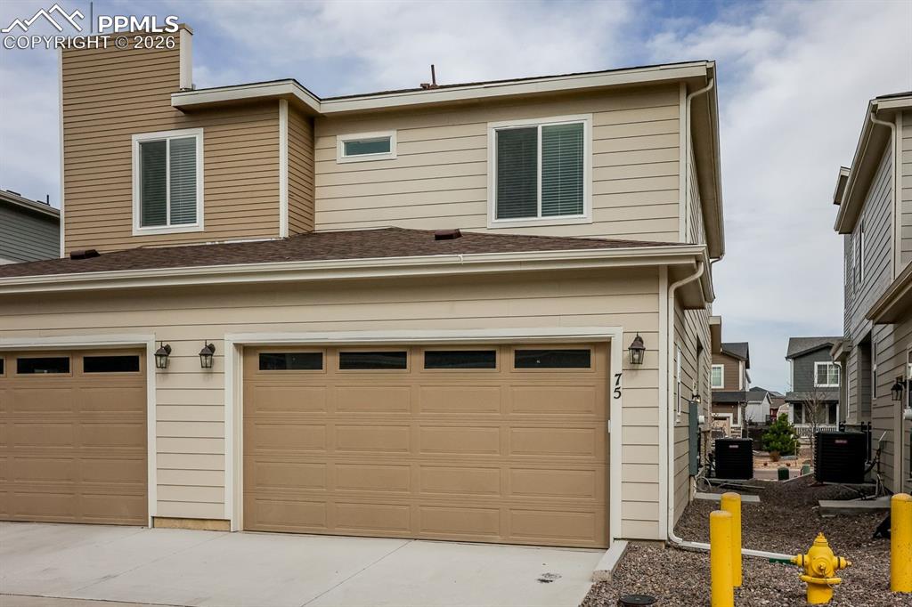 Image 22 of 32: 2-Car Attached Garage