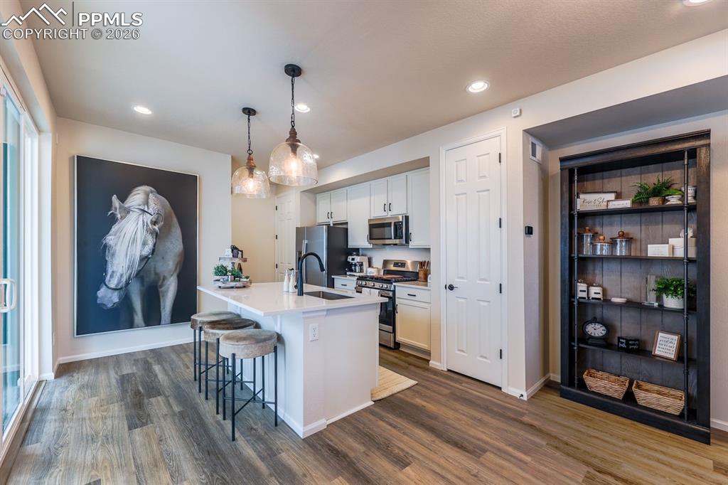Image 5 of 32: Beautiful Kitchen!