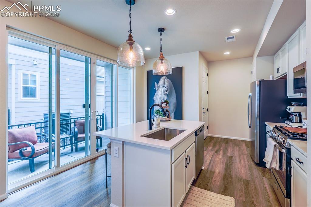 Image 9 of 29: Large Island!