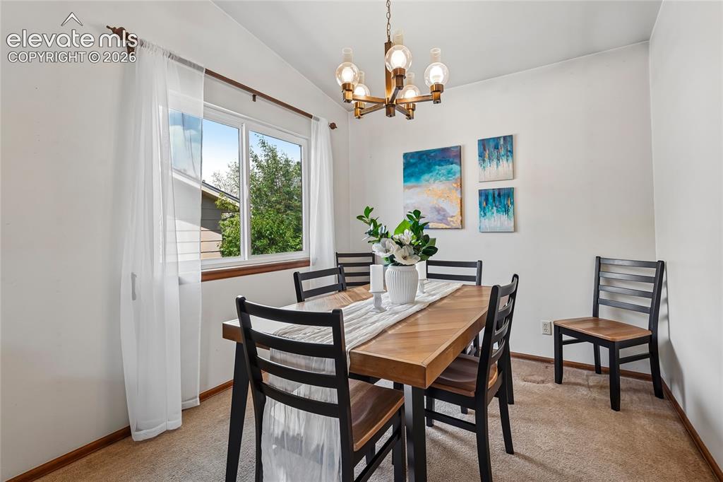 Image 7 of 45: Dining Area