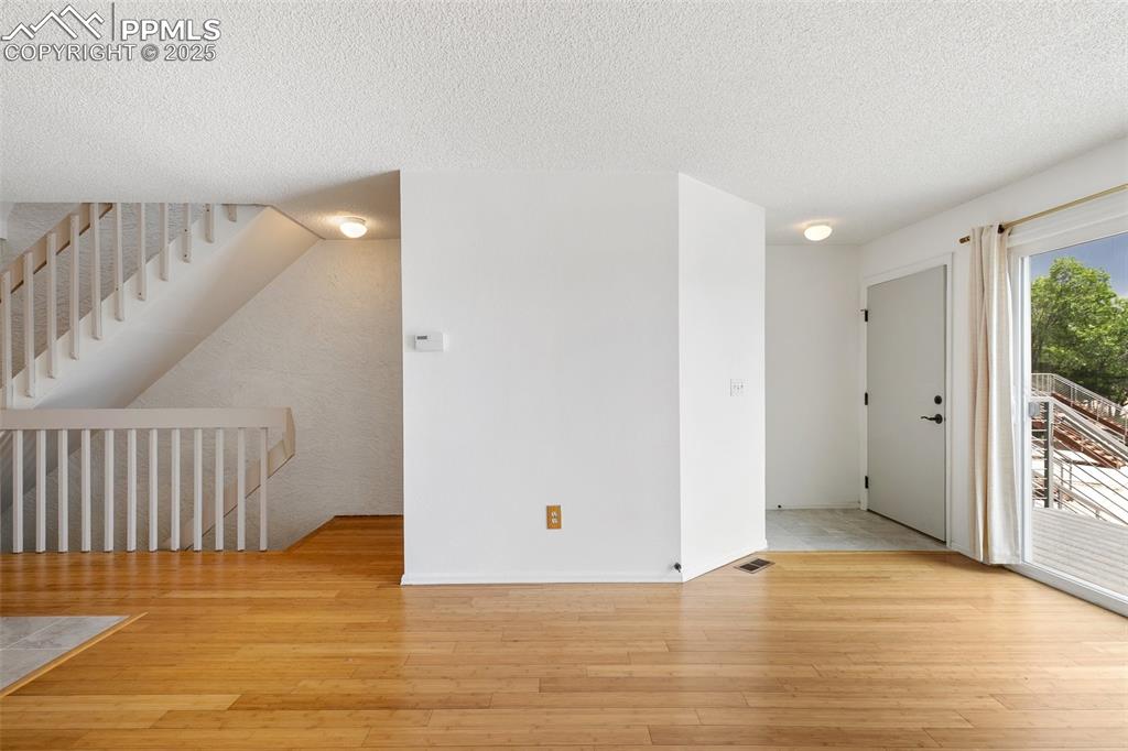 Image 6 of 36: Living Room