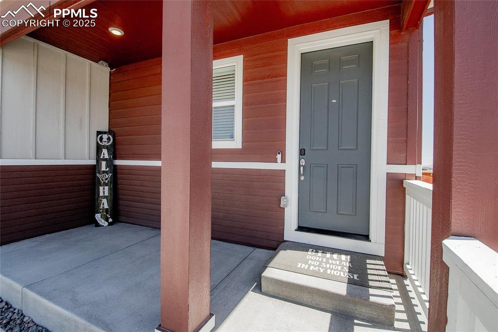 Image 2 of 25: Covered front porch