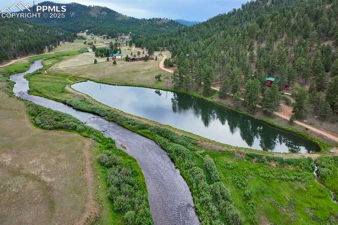 Image 9 of 26: View of property