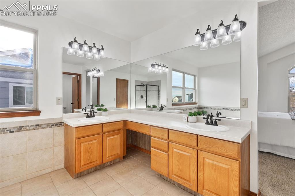 Image 37 of 50: No Description Available