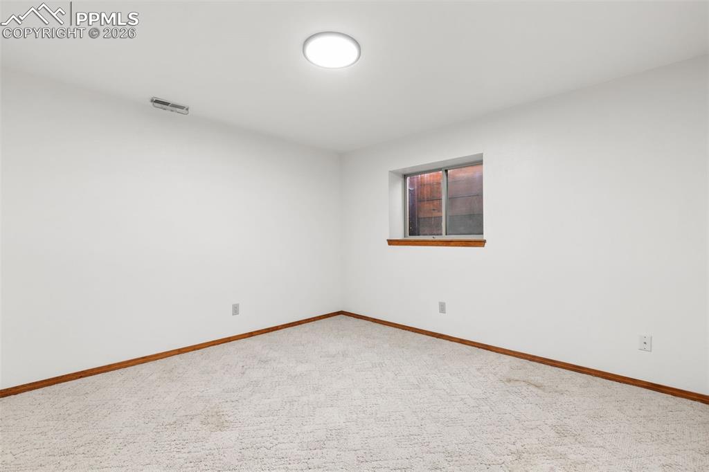 Image 41 of 50: No Description Available