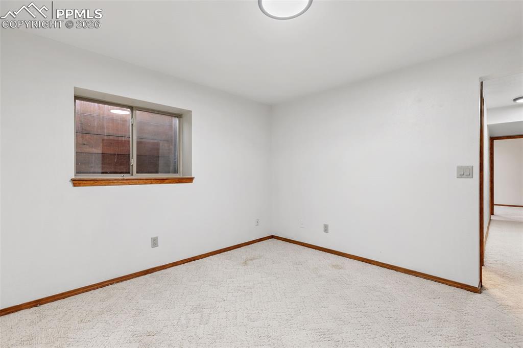 Image 43 of 50: No Description Available