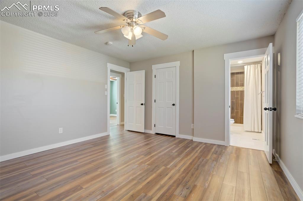 Image 36 of 49: Bedroom