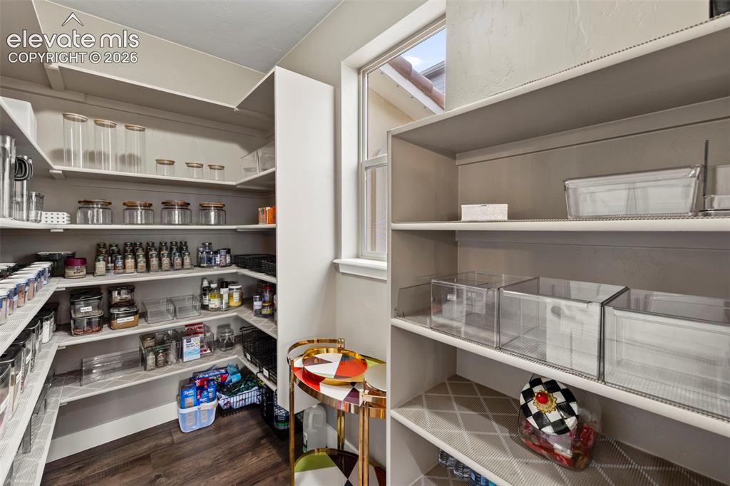 Image 10 of 50: Pantry