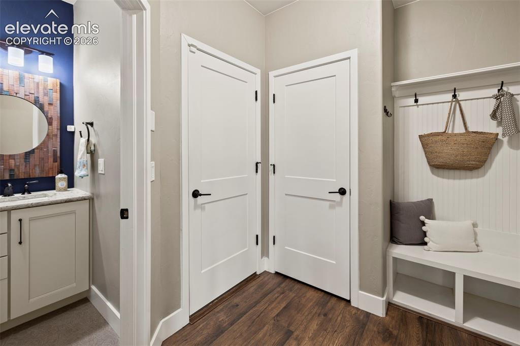 Image 15 of 50: Mud Room