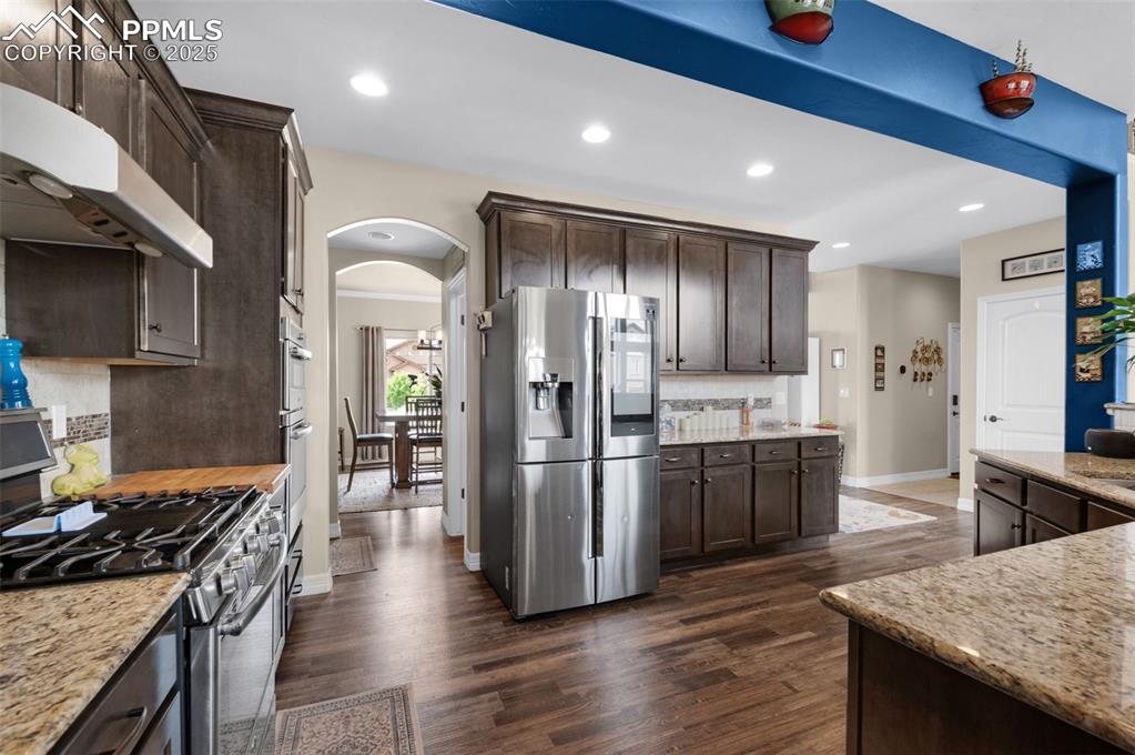 Image 10 of 36: Kitchen