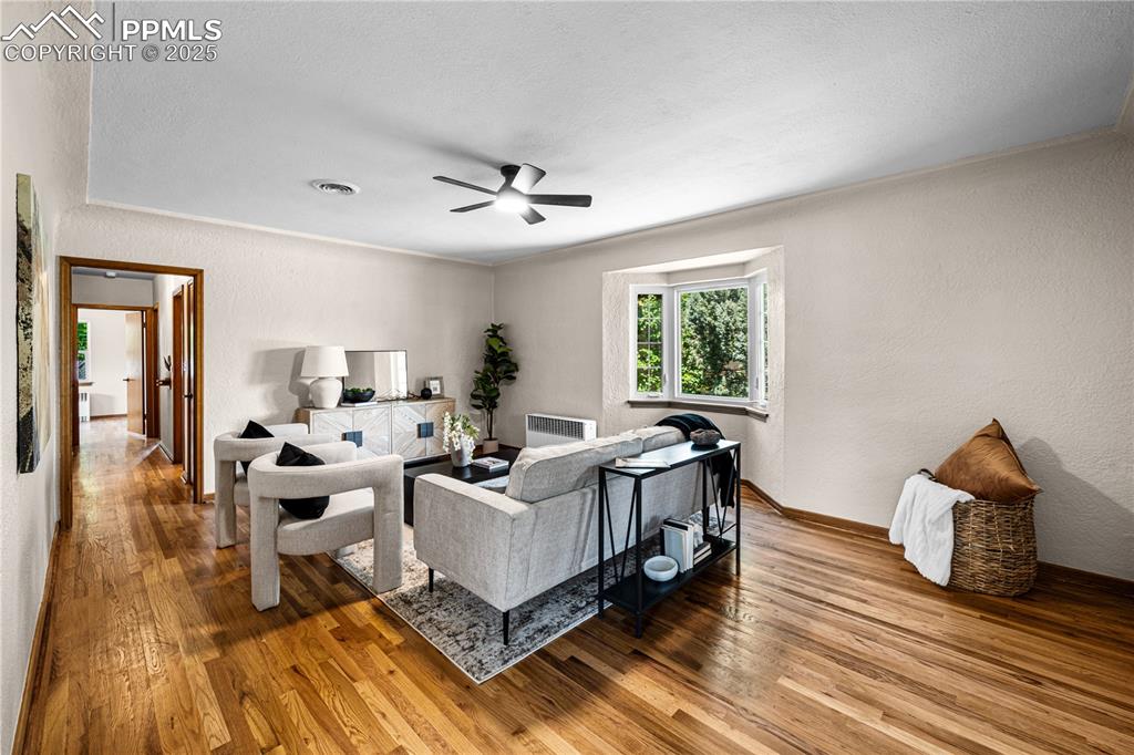 Image 8 of 36: Living Room