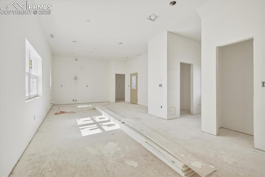 Image 11 of 37: Kitchen