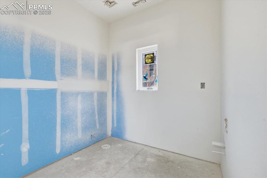 Image 19 of 37: Master Bathroom