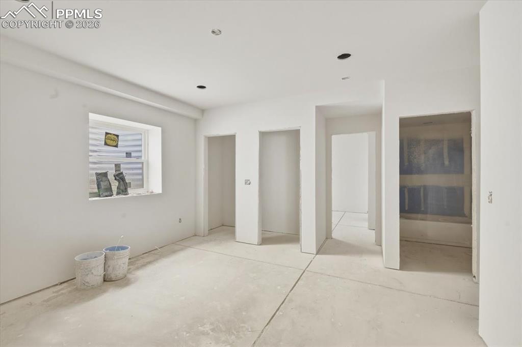 Image 27 of 37: Bedroom