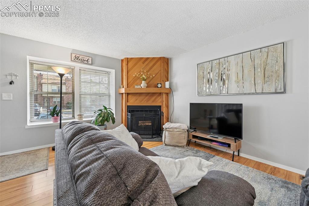 Image 9 of 19: Living Room