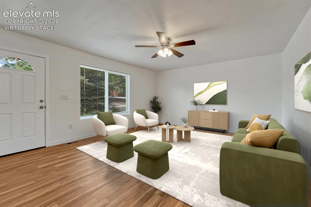 Image 5 of 50: Living room virtually staged