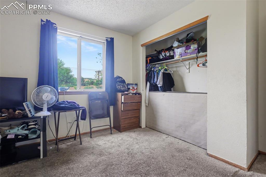 Image 12 of 25: Bedroom