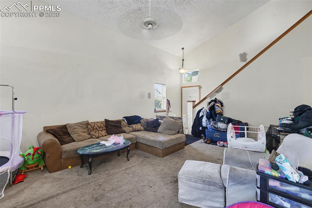 Image 3 of 25: Living Room