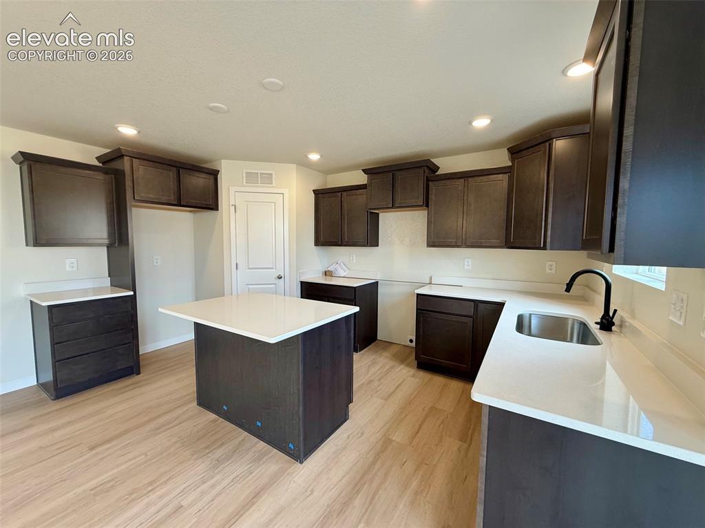 Image 5 of 39: Kitchen