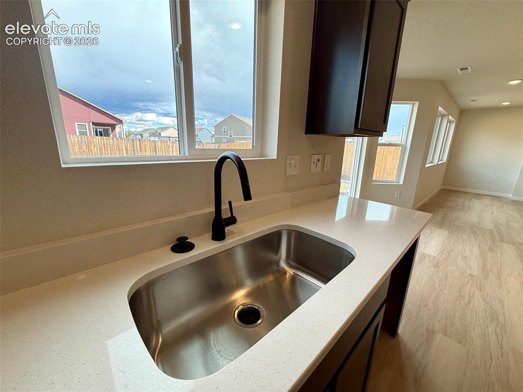 Image 6 of 39: Kitchen
