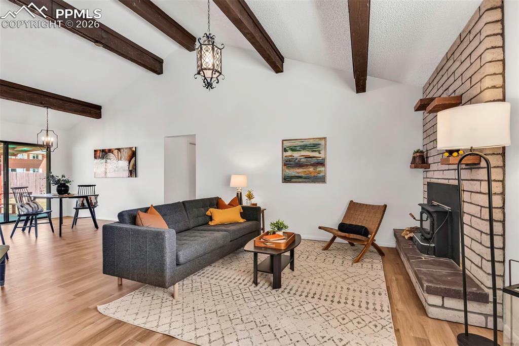 Image 10 of 50: Living Room