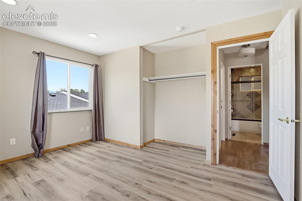 Image 18 of 39: Bedroom