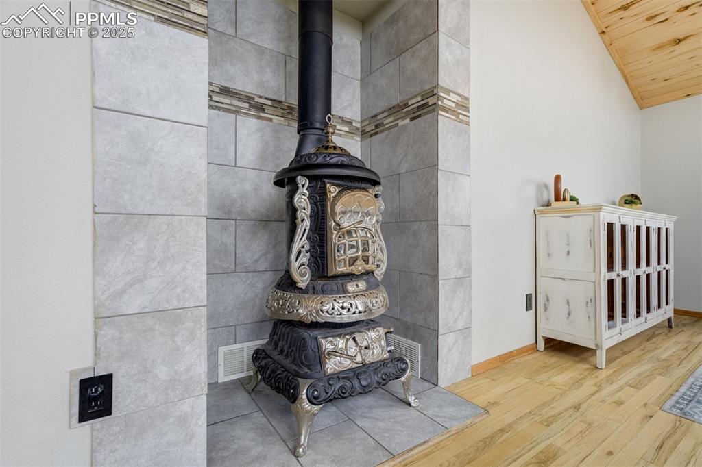 Image 7 of 40: Other