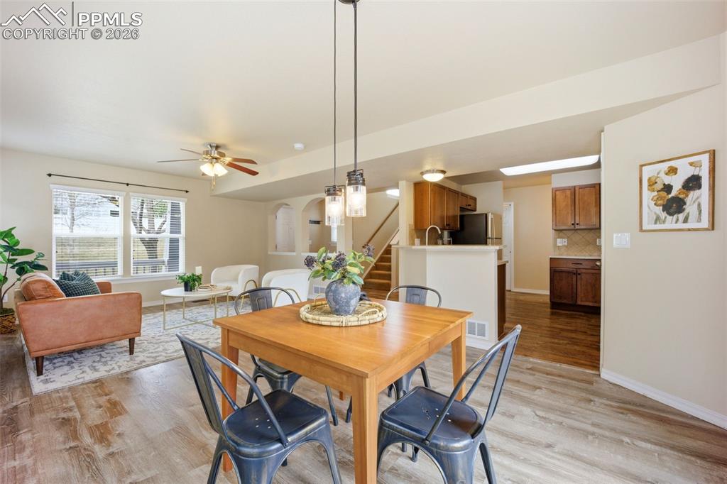 Image 13 of 47: Dining Area