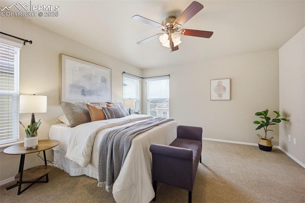 Image 23 of 47: Bedroom