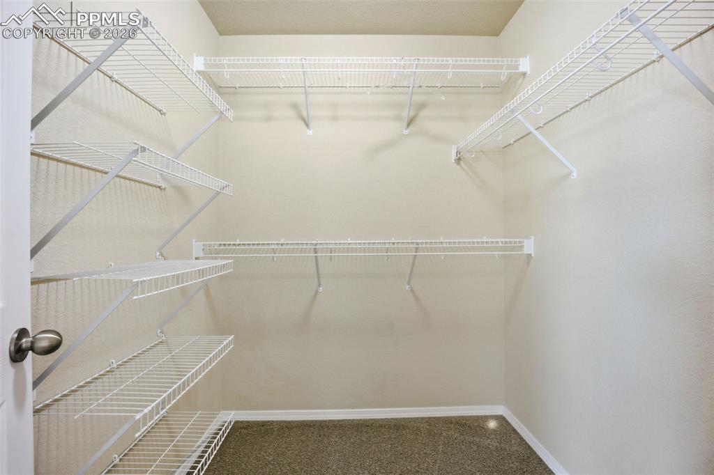 Image 25 of 47: Closet