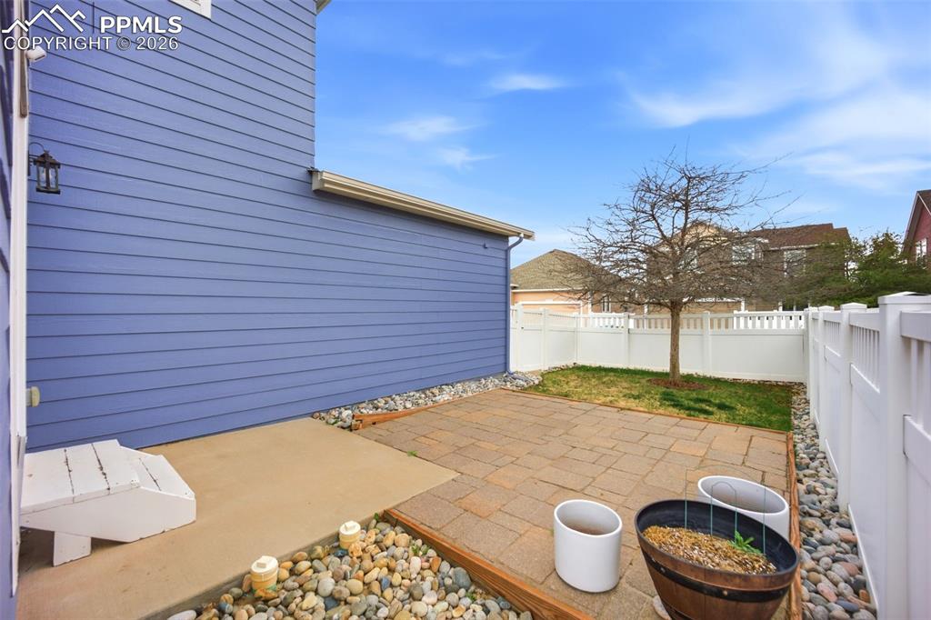 Image 39 of 47: Patio