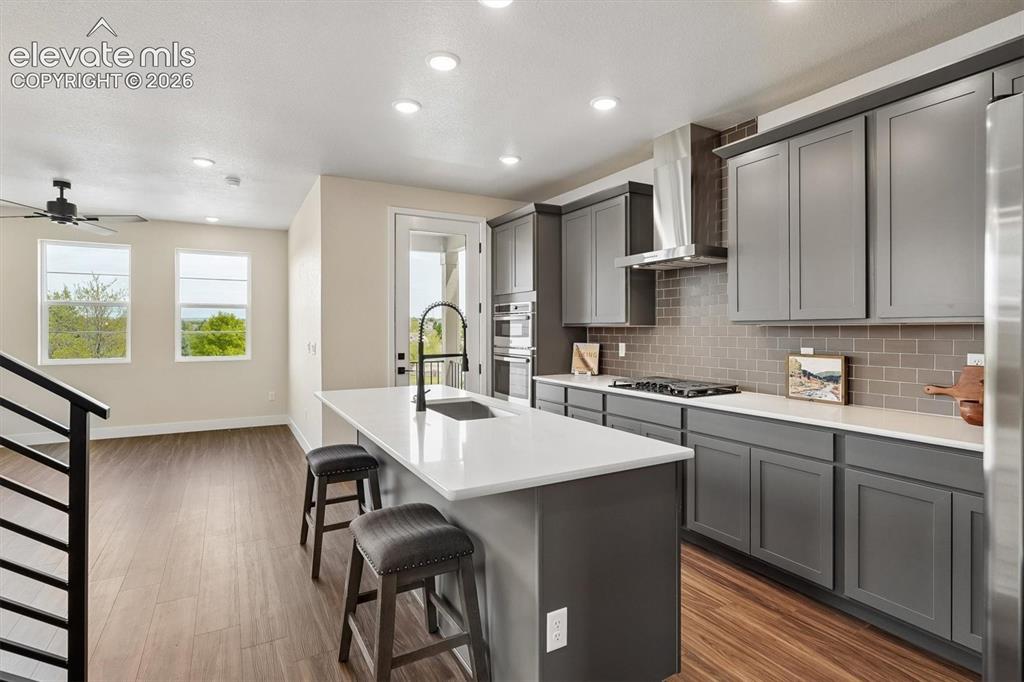 Image 4 of 28: Kitchen
