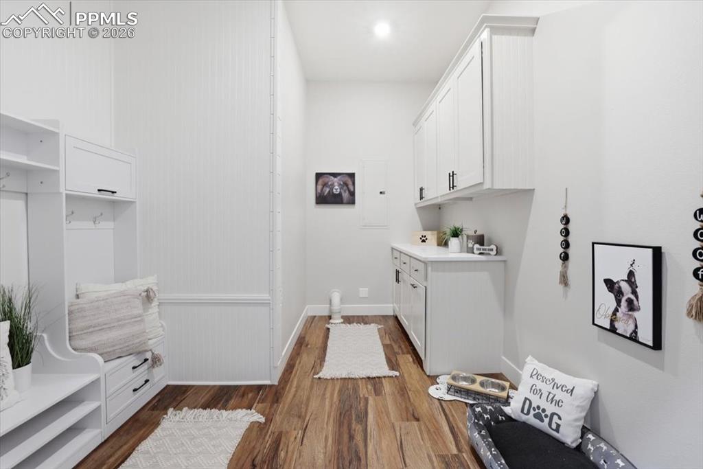 Image 34 of 50: Mud Room