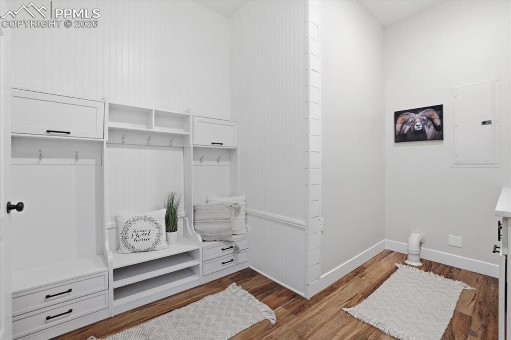 Image 35 of 50: Mud Room