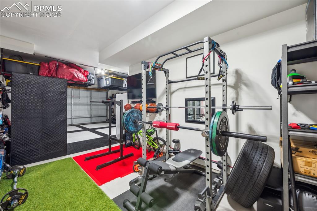 Image 39 of 40: Exercise Room