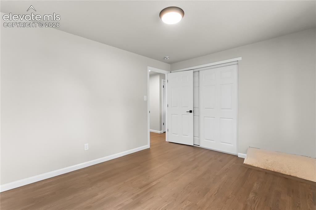 Image 17 of 42: Bedroom