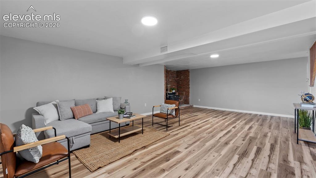 Image 19 of 28: Living Room