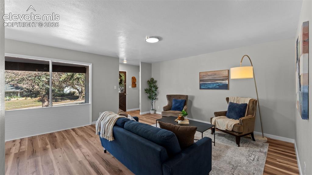 Image 2 of 28: Living Room
