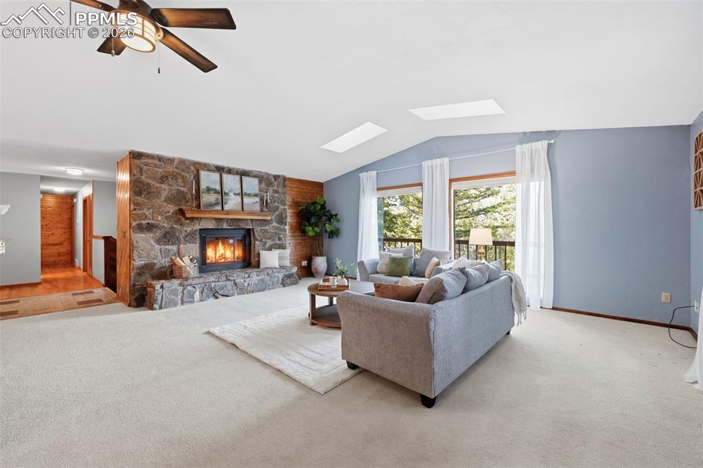 Image 8 of 45: Living Room