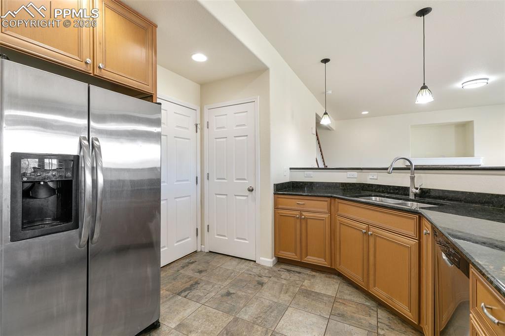 Image 10 of 29: Kitchen