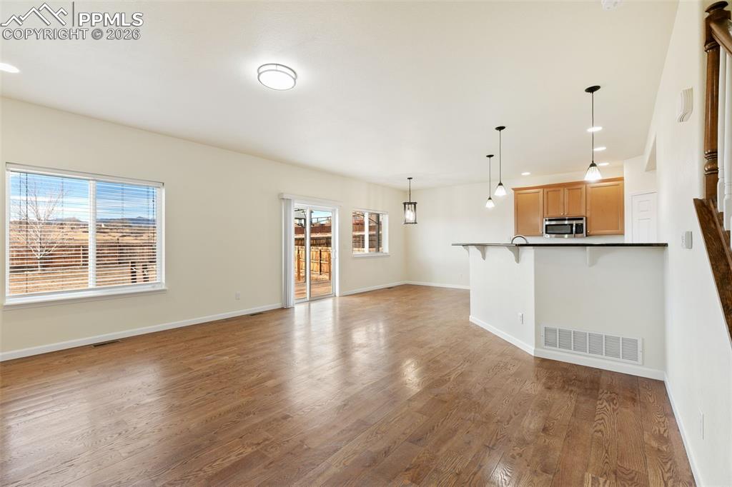 Image 5 of 29: Living Room