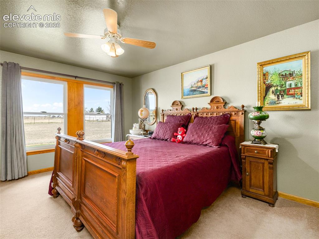Image 11 of 41: Bedroom