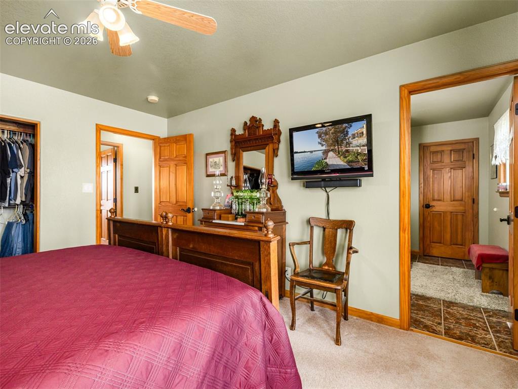 Image 12 of 41: Bedroom
