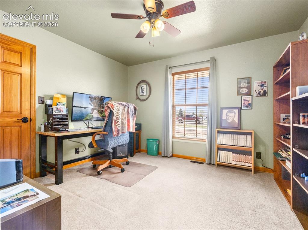 Image 7 of 41: Office
