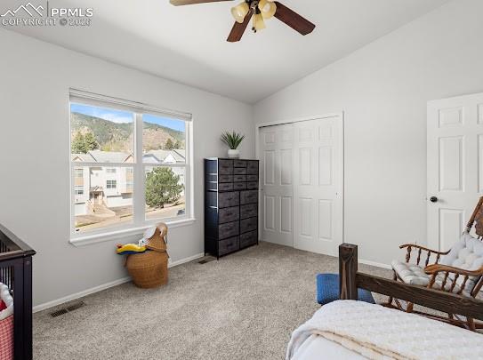 Image 16 of 27: Bedroom