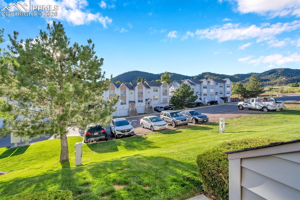 Image 21 of 27: View