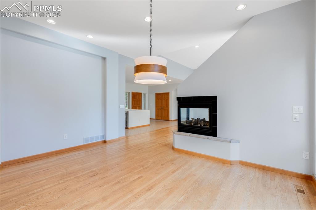 Image 15 of 49: Living Room