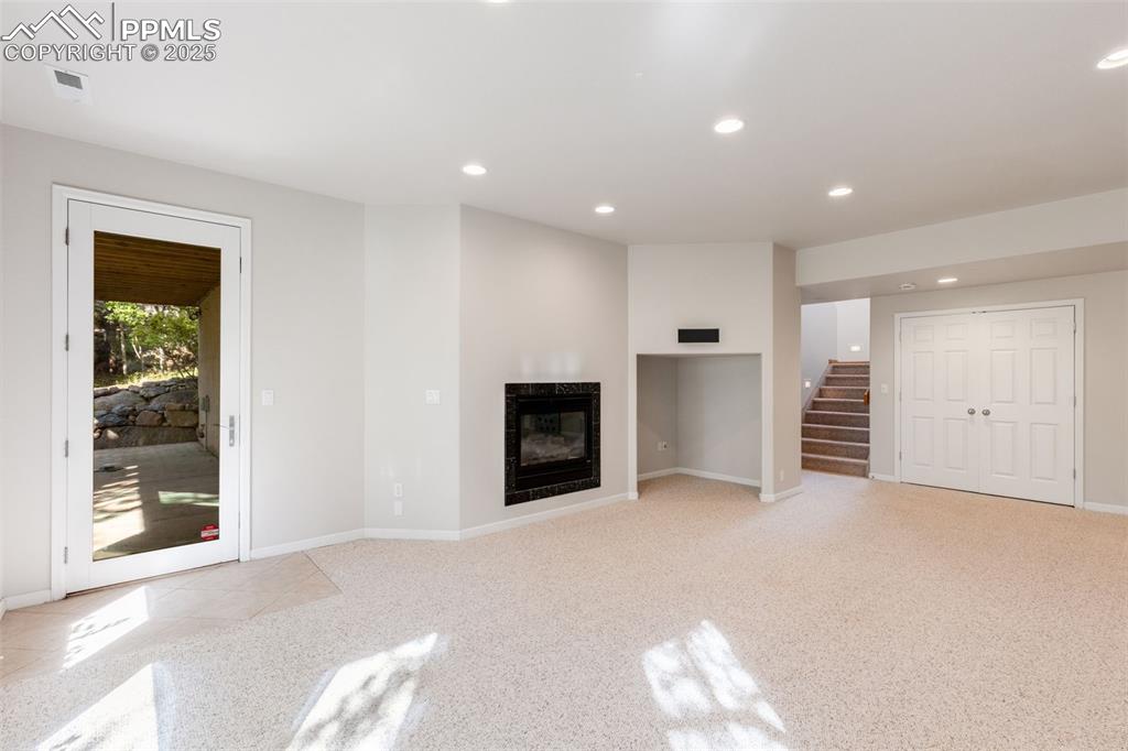 Image 34 of 49: Family Room