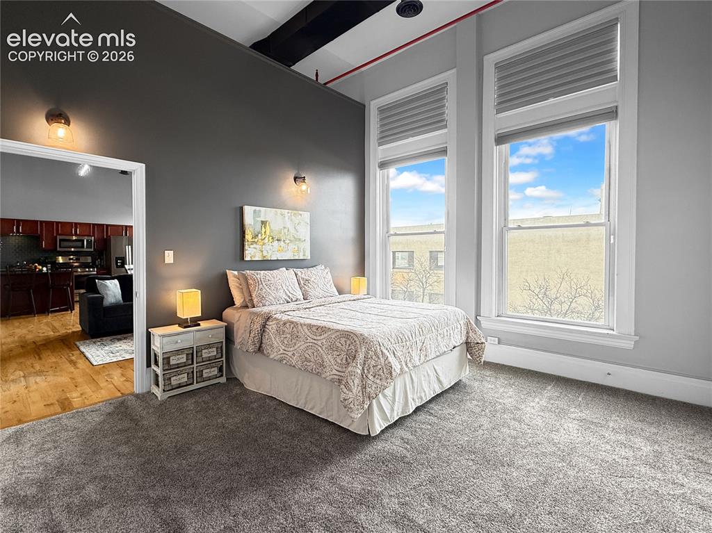 Image 9 of 12: Bedroom